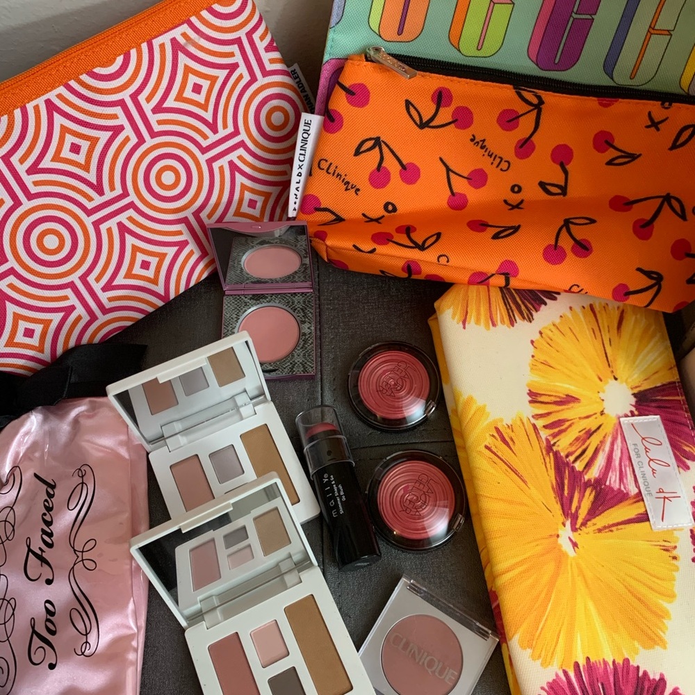 Clinique, Laura Gellar, Mally cosmetics & bags